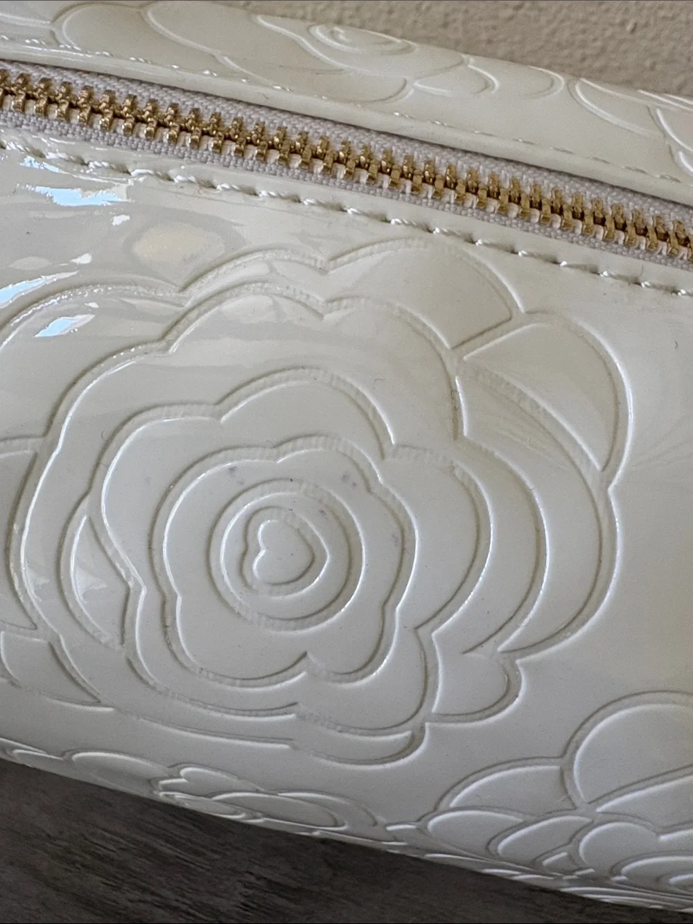 Imoshion NWT Vegan Off White Cosmetic Bag with Gold Toned Zipper